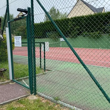 Le touquais Appartement dans résidence avec piscine et tennis * Touques